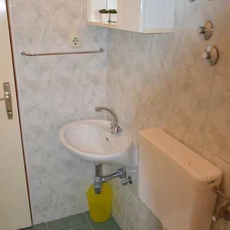 بيت ضيافة Mare درفينيك